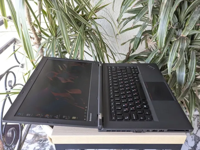 Ноутбук Б-клас Lenovo ThinkPad L440 / 14" (1366x768) TN / Intel Core i3-4000M (2 (4) ядра по 2.4 GHz) / 8 GB DDR3 / 128 GB SSD / Intel HD Graphics 4600 / WebCam б/в - зображення 9