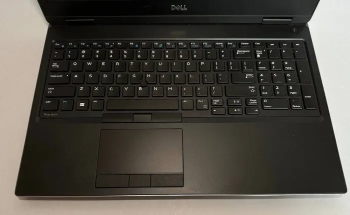 Мобільна робоча станція Dell Precision 7530 / 15.6" (1920x1080) IPS / Intel Core i7-8850H (6 (12) ядер по 2.6 - 4.3 GHz) / 32 GB DDR4 / 512 GB SSD / nVidia Quadro P2000, 4 GB GDDR5, 128-bit / WebCam / Win 11 Pro б/в - зображення 6