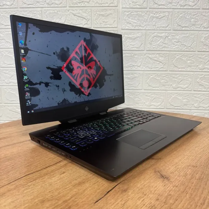 Ігровий ноутбук Б-клас HP Omen 17-cb0030nr / 17.3" (1920x1080) IPS / Intel Core i7-9750H (6 (12) ядер по 2.6 - 4.5 GHz) / 16 GB DDR4 / 512 GB SSD / nVidia GeForce RTX 2060, 6 GB GDDR6, 192-bit / WebCam б/в - зображення 4