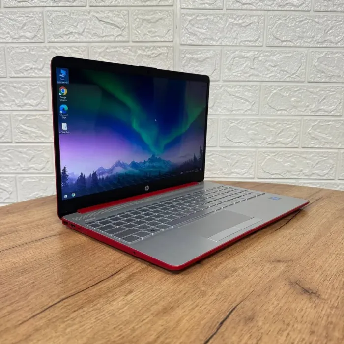 Ультрабук HP 15-dw0083wm / 15.6" (1366x768) TN / Intel Pentium Silver N5030 (4 ядра по 1.1 - 3.1 GHz) / 8 GB DDR4 / 256 GB SSD / Intel UHD Graphics 605 / WebCam б/в - зображення 4