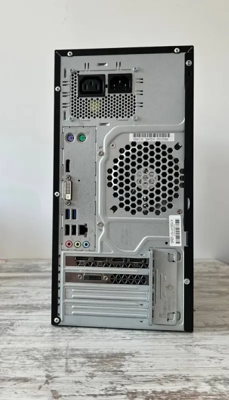 Ігровий ПК Fujitsu Tower / Intel Core i3-6100 (2 (4) ядра по 3.7 GHz) / 8 GB DDR4 / 250 GB SSD / nVidia GeForce GTX 1060, 6 GB GDDR5, 192-bit / HDMI / DisplayPort б/в - зображення 3