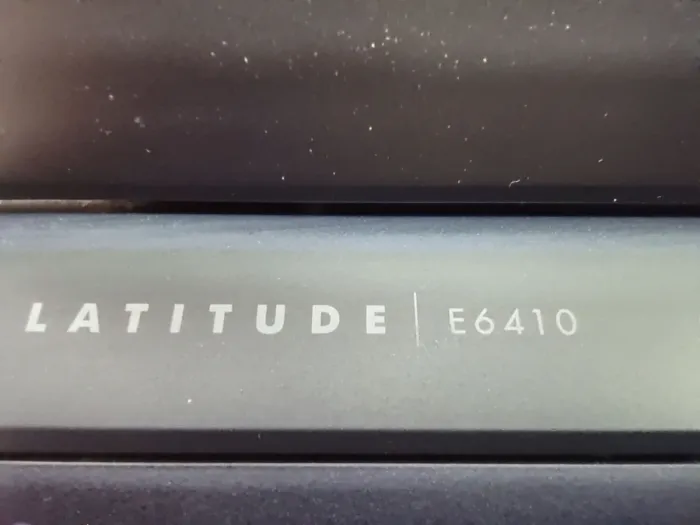 Ноутбук Dell Latitude E6410 / 14" (1280x800) TN / Intel Core i5-560M (2 (4) ядра по 2.66 - 3.2 GHz) / 4 GB DDR3 / 120 GB SSD / Intel HD Graphics / DVD-RW / АКБ не тримає б/в - зображення 7