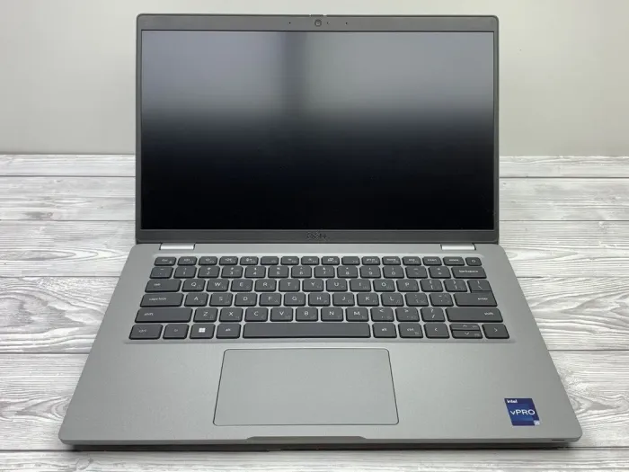 Ультрабук Dell Latitude 5430 / 14" (1920x1080) IPS / Intel Core i5-1245U (10 (12) ядер по 1.6 - 4.4 GHz) / 16 GB DDR4 / 240 GB SSD / Intel Iris Xe Graphics / WebCam б/в - зображення 2