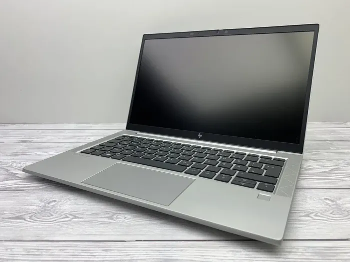 Ультрабук Б-клас HP EliteBook 830 G8 / 13.3" (1920x1080) IPS / Intel Core i5-1145G7 (4 (8) ядра по 2.6 - 4.4 GHz) / 16 GB DDR4 / 512 GB SSD / Intel Iris X Graphics / WebCam б/в - зображення 3