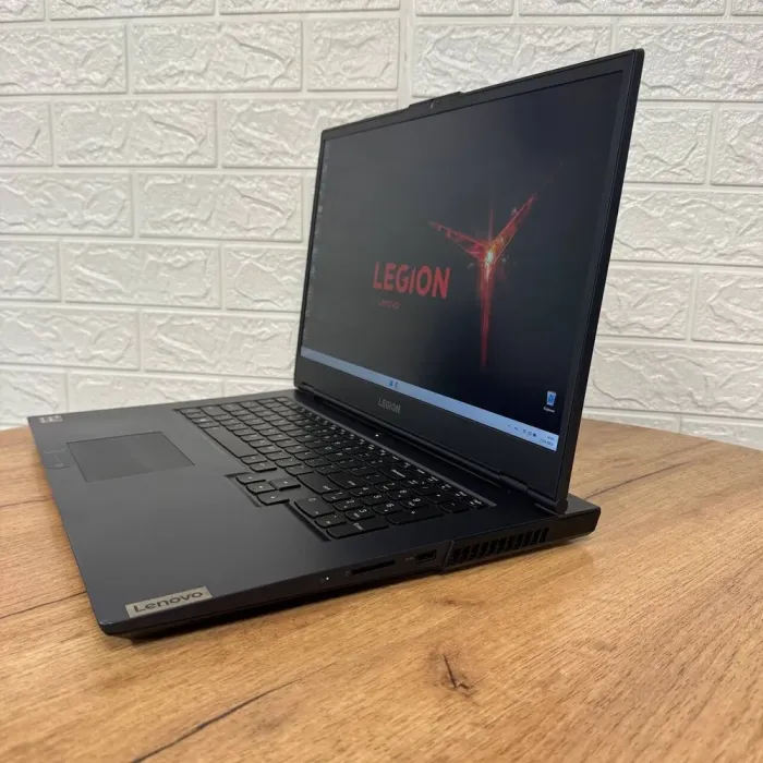 Ігровий ноутбук Б-клас Lenovo Legion 5 17ACH6H / 17.3" (1920x1080) IPS / AMD Ryzen 7 5800H (8 (16) ядер 3.2 - 4.4 GHz) / 16 GB DDR4 / 512 GB SSD / nVidia GeForce RTX 3060, 6 GB GDDR6, 192-bit / WebCam б/в - зображення 5