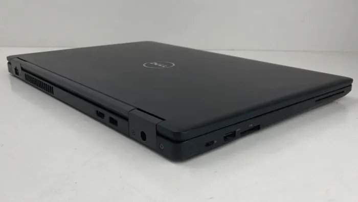 Ноутбук Dell Latitude 5580 / 15.6" (1920x1080) TN / Intel Core i5-6300U (2 (4) ядра по 2.4 - 3.0 GHz) / 8 GB DDR4 / 240 GB SSD / Intel HD Graphics 520 / WebCam б/в - зображення 5