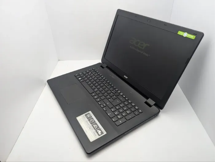 Ноутбук Acer Aspire ES1-731 / 17.3" (1600x900) TN / Intel Pentium N3700 (4 ядра по 1.6 - 2.4 GHz) / 8 GB DDR3 / 120 GB SSD / Intel HD Graphics / WebCam / DVD-ROM б/в - зображення 7