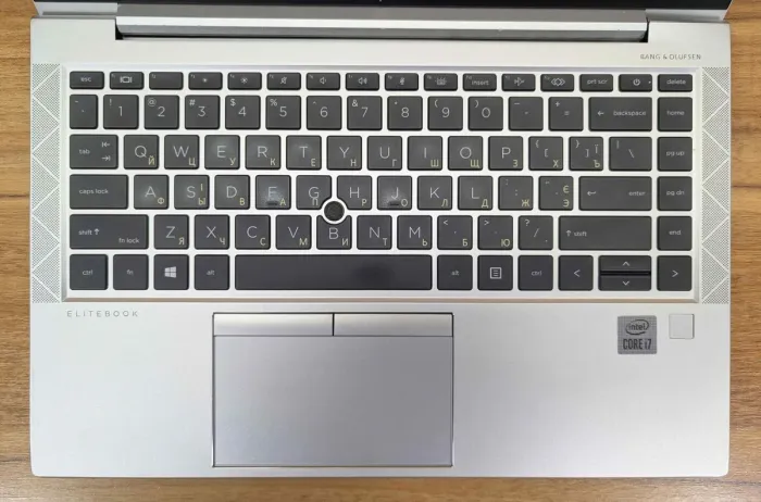 Ультрабук Б-клас HP EliteBook 840 G7 / 14" (1920x1080) IPS / Intel Core i7-10610U (4 (8) ядра по 1.8 - 4.9 GHz) / 16 GB DDR4 / 512 GB SSD / Intel UHD Graphics / HDMI / Fingerprint / Windows 10 б/в - зображення 4