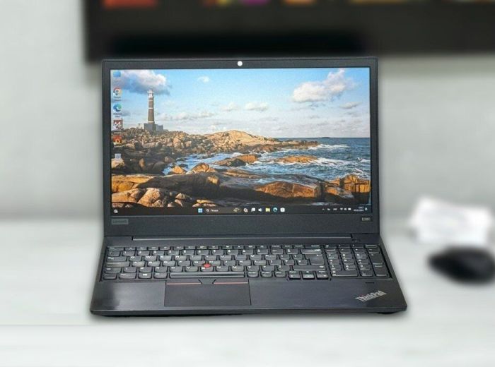 Ноутбук Б-клас Lenovo ThinkPad E580 / 15.6" (1920x1080) IPS / Intel Core i7-8550U (4 (8) ядра по 1.8 - 4.0 GHz) / 16 GB DDR4 / 256 GB SSD + 1000 GB HDD / Intel UHD Grphics 620 / WebCam / Win 11 Pro б/в - зображення 2
