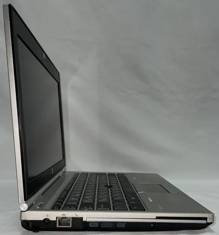 Нетбук HP EliteBook 2560p / 12.5" TN / Intel Core i5-2520M (2(4) ядра по 2.5-3.2 GHz) / 8GB DDR3 / 128GB SSD / HD Graphics 3000 / DVD-ROM / VGA б/в - зображення 3