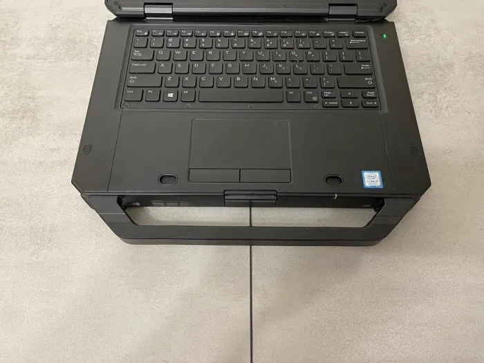 Захищений ноутбук Dell Latitude 5424 Rugged / 14" (1920x1080) IPS / Intel Core i5-8350U (4 (8) ядра по 1.7 - 3.6 GHz) / 16 GB DDR4 / 256 GB SSD M.2 / Intel UHD Graphics 620 / WebCam б/в - зображення 4