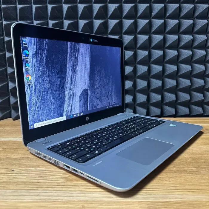 Ноутбук HP ProBook 450 G4 / 15.6" (1366x768) TN / Intel Core i5-7200U (2 (4) ядра по 2.5 - 3.1 GHz) / 8 GB DDR4 / 128 GB SSD / Intel HD Graphics 620 / WebCam / DVD-ROM б/в - зображення 5