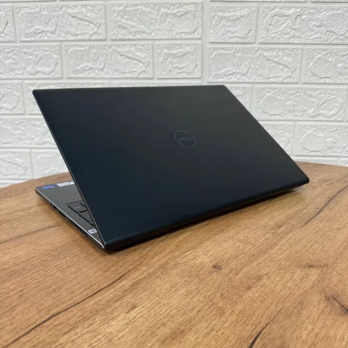 Ноутбук Dell Inspiron 16 Plus 7610 / 16" (3072x1920) IPS / Intel Core i7-11800H (8 (16) ядер по 2.3 - 4.6 GHz) / 16 GB DDR4 / 512 GB SSD / Intel UHD Graphics / WebCam б/в - зображення 6