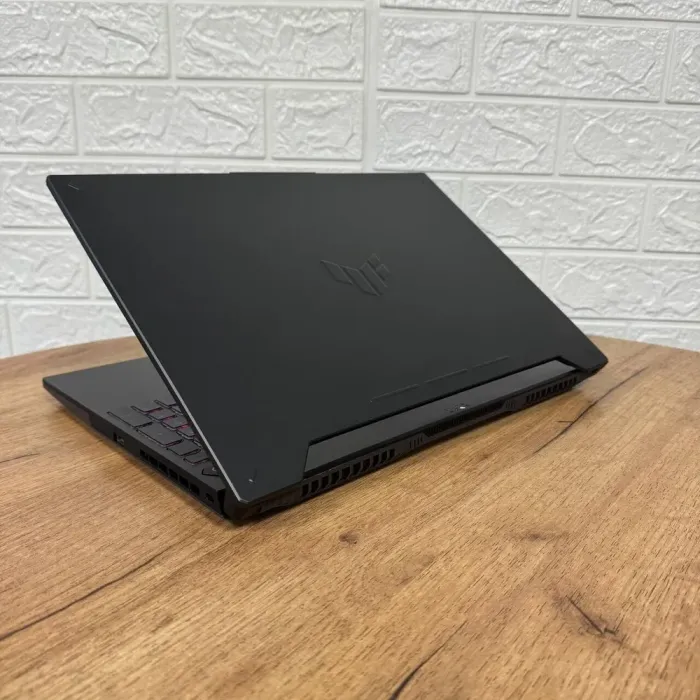 Ігровий ноутбук Asus TUF Gaming A15 FA507RE / 15.6" (1920x1080) IPS / AMD Ryzen 7 6800H (8 (16) ядер по 3.2 - 4.7 GHz) / 8 GB DDR5 / 512 GB SSD / nVidia GeForce RTX 3050 Ti, 4 GB GDDR6, 128-bit / WebCam б/в - зображення 6
