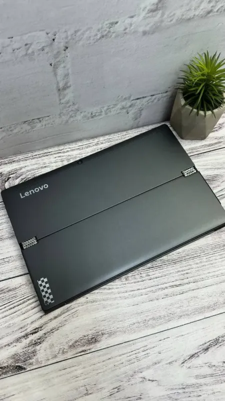 Нетбук Lenovo MIIX 520-12IKB / 12.2" (1920x1080) IPS Touch / Intel Core i5-8250U (4 (8) ядра по 1.6 - 3.4 GHz) / 8 GB DDR4 / 256 GB SSD / Intel UHD Graphics 620 / WebCam б/в - зображення 8