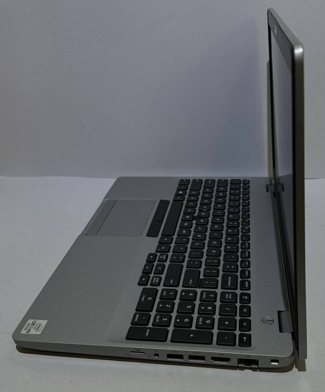 Ноутбук Б-клас Dell Latitude 5511 / 15.6" (1920x1080) IPS / Intel Core i7-10850H (6 (12) ядер по 2.7 - 5.1 GHz) / 16 GB DDR4 / 256 GB SSD / Intel UHD Graphics / WebCam / Win 11 Pro б/в - зображення 5