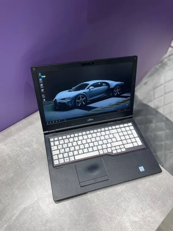 Ультрабук Fujitsu Lifebook E559 / 15.6" (1920x1080) IPS / Intel Core i5-8250U (4 (8) ядра по 1.6 - 3.4 GHz) / 16 GB DDR4 / 480 GB SSD / Intel UHD Graphics 620 / WebCam б/в - зображення 4