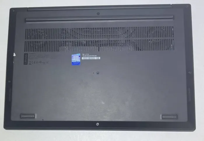 Мобільна робоча станція Lenovo ThinkPad P1 Gen1 / 15.6" (3840x2160) IPS / Intel Xeon E-2176M (6 (12) ядер по 2,7 - 4,4 ГГц) / 32 ГБ DDR4 / 512 ГБ SSD / nVidia Quadro P2000, 4 ГБ GDDR5, 128-біт / WebCam б/в - зображення 7