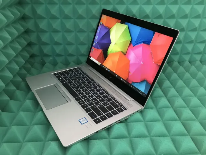 Ультрабук Б-класс HP EliteBook 840 G5 / 14"  IPS Touch / Core i7-8650U (4(8) ядра по 1.9-4.2 GHz) / 8GB DDR4 / 256GB SSD M.2 / UHD Graphics 620 / WebCam / USB 3.1 / HDMI б/в - зображення 2