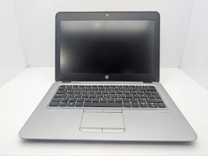 Нетбук HP EliteBook 725 G3 / 12.5" (1920x1080) IPS / AMD Pro A12-8800B (4 ядра по 2.1 - 3.4 GHz) / 8 GB DDR3 / 120 GB SSD / AMD Radeon R7 Graphics / WebCam б/в - зображення 3