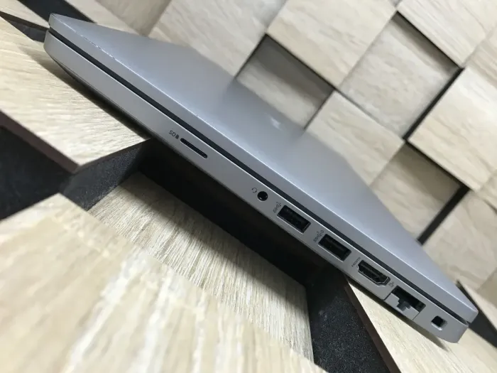 Ультрабук Dell Latitude 5430 / 14" (1920x1080) IPS / Intel Core i5-1245U (10 (12) ядер по 1.6 - 4.4 GHz) / 8 GB DDR4 / 256 GB SSD M.2 / Intel Iris Xe Graphics / WebCam / USB 3.2 / HDMI / Windows 10 б/в - зображення 7