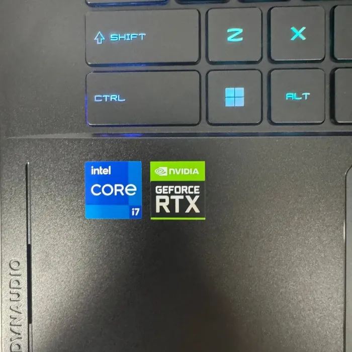 Ігровий ноутбук MSI Creator 15 A11UH / 15,6" (1920x1080) IPS / Intel Core i7-11800H (8 (16) ядер по 1,9 - 4,6 ГГц) / 16 ГБ DDR4 / 512 ГБ SSD / nVidia GeForce RTX 3080, 8 ГБ GDDR6, 256-біт / Веб-камера б/в - зображення 5