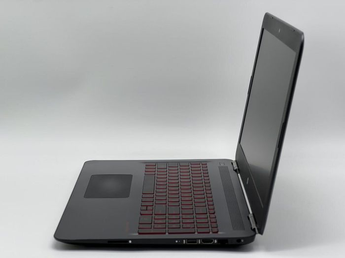 Ігровий ноутбук Б-клас HP Omen 15-ax257nr / 15.6" (1920x1080) IPS / Intel Core i7-7700HQ (4 (8) ядра по 2.8 - 3.8 GHz) / 16 GB DDR4 / 240 GB SSD / nVidia GeForce GTX 1050 Ti, 4 GB GDDR5, 128-bit / WebCam б/в - зображення 6