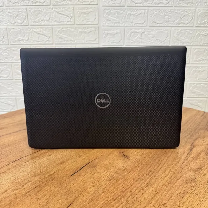 Ультрабук Б-клас Dell Latitude 7530 / 15.6" (1920x1080) IPS / Intel Core i7-1255U (10 (12) ядер по 1.7 - 4.7 GHz) / 16 GB DDR4 / 256 GB SSD NVMe / Intel Iris Xe Graphics / WebCam б/в - зображення 3