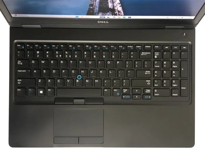 Ігровий ультрабук Dell Latitude 5590 / 15,6" (1920x1080) IPS / Intel Core i7-8650U (4 (8) ядра по 1,9 - 4,2 ГГц) / 16 ГБ DDR4 / 256 ГБ SSD NVMe / nVidia GeForce MX130, 2 ГБ GDDR5, 64-біт / WebCam / Win 11 Pro б/в - зображення 8