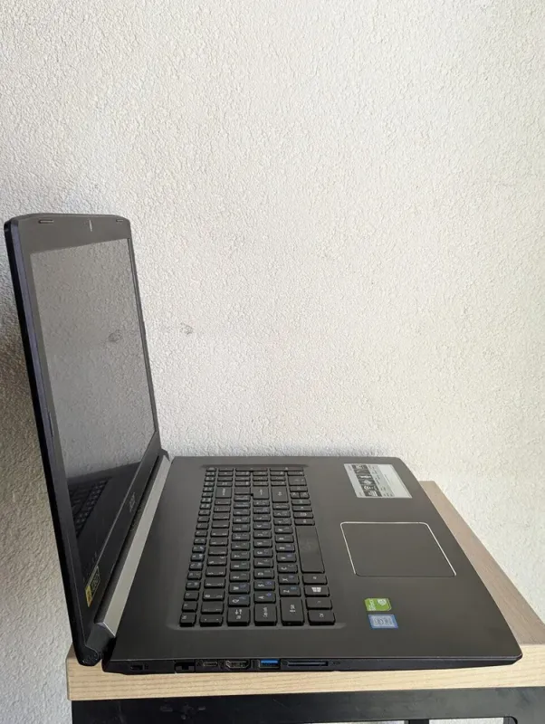 Ноутбук Acer Aspire 5 A517-51G / 17.3" (1920x1080) TN / Intel Core i7-8550U (4 (8) ядра по 1.8 - 4.0 GHz) / 12 GB DDR4 / 128 GB SSD + 500 GB HDD / nVidia GeForce MX130, 2 GB GDDR5, 64-bit / WebCam / DVD-ROM б/в - зображення 5