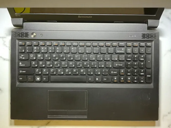 Ноутбук Lenovo B570e / 15.6" (1366x768) TN / Intel Pentium B940 (2 ядра по 2.0 GHz) / 4 GB DDR3 / 120 GB SSD / Intel HD Graphics / WebCam б/в - изображение 3