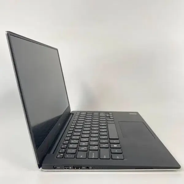 Ультрабук Dell XPS 13 9343 / 13.3" (1920x1080) IPS / Intel Core i5-5200U (2 (4) ядра по 2.2 - 2.7 GHz) / 8 GB DDR3 / 256 GB SSD / Intel HD Graphics 5500 / Mini Display Port б/в - зображення 4