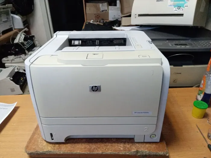 Принтер HP LaserJet P2035n / монохромний лазерний друк / А4 / 1200x1200 dpi / 30 стр/хв / USB 2.0, Ethernet б/в - зображення 2