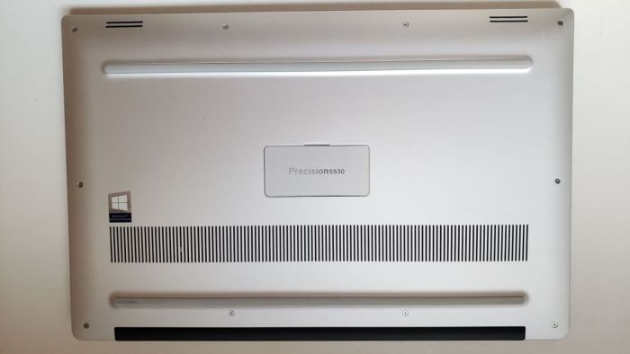 Мобільна робоча станція Dell Precision 5530 / 15,6" (3840x2160) IPS Touch / Intel Core i7-8850H (6 (12) ядра по 2,6 - 4,3 ГГц) / 32 ГБ DDR4 / 512 ГБ SSD + 750 ГБ HDD / nVidia Quadro P1000, 4 ГБ GDDR5, 128-біт / WebCam / Windows 11 Pro б/в - зображення 8