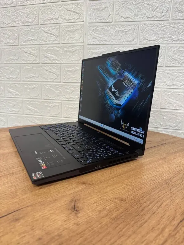 Ігровий ноутбук Asus TUF Gaming Advantage A16 FA617NS / 16" (1920x1200) IPS / AMD Ryzen 7 7735HS (8 (16) ядер по 3.2 - 4.75 GHz) / 16 GB DDR5 / 512 GB SSD / AMD Radeon RX 7600S, 8 GB GDDR6, 128-bit / WebCam б/в - зображення 5