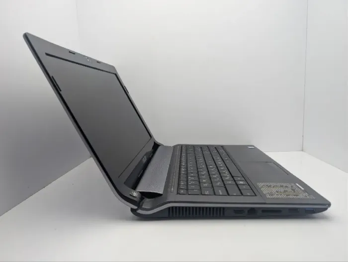 Ноутбук Asus N53S / 15.6" (1366x768) TN / Intel Core i3-2330M (2 (4) ядра по 2.2 GHz) / 8 GB DDR3 / 320 GB HDD / nVidia GeForce GT 540M, 1 GB GDDR3, 128-bit / WebCam / DVD-ROM б/в - зображення 4