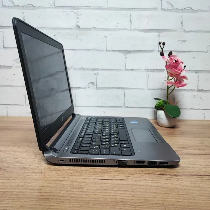 Ноутбук Б-клас HP ProBook 430 G1 / 14" (1366x768) TN / Intel Core i3-4005U (2 (4) ядра по 1.7 GHz) / 8 GB DDR3 / 256 GB SSD / Intel HD Graphics 4400 / WebCam б/в - зображення 5