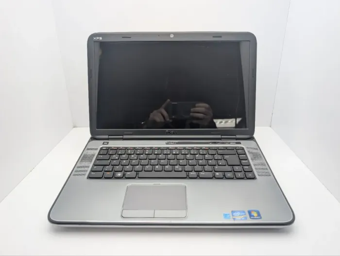 Ноутбук Dell XPS L502X / 15.6" (1366x768) TN / Intel Core i7-2670QM (4 (8) ядра по 2.2 - 3.1 GHz) / 8 GB DDR3 / 1000 GB HDD / nVidia GeForce GT 540M, 2 GB GDDR3, 128-bit / WebCam / DVD-ROM б/в - зображення 3