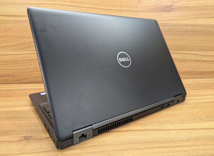Ноутбук Dell Latitude 5580 / 15.6" (1920x1080) IPS / Intel Core i5-7300U (2 (4) ядра по 2.6 - 3.5 GHz) / 16 GB DDR4 / 240 GB SSD / Intel HD Graphics 620 / WebCam / Windows 10 б/в - зображення 6