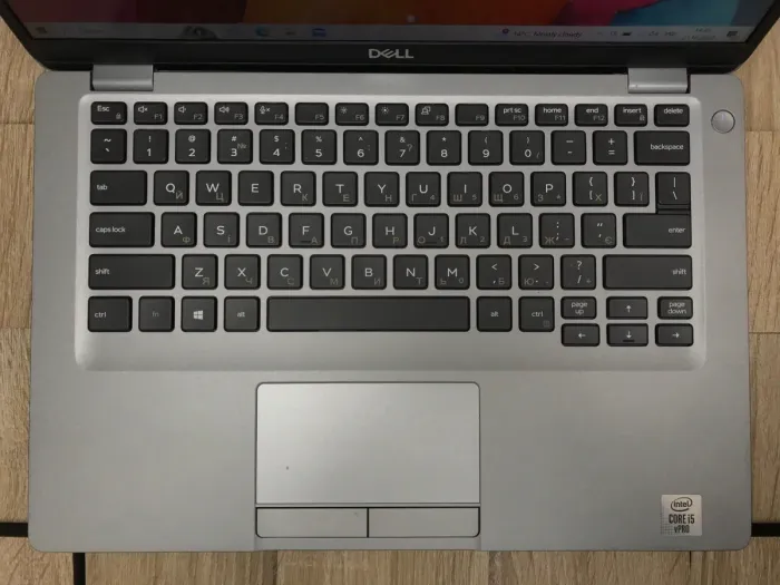 Ультрабук Б-клас Dell Latitude 5410 / 14" (1920x1080) IPS / Intel Core i5-10310U (4 (8) ядра по 1.7 - 4.4 GHz) / 8 GB DDR4 / 256 GB SSD / Intel UHD Graphics / WebCam / Windows 10 б/в - зображення 4