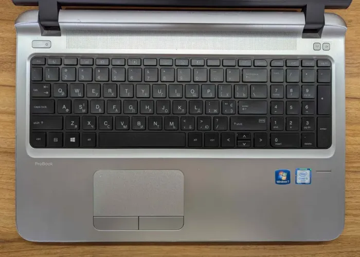 Ноутбук Б-клас HP ProBook 450 G3 / 15.6" (1920x1080) IPS / Intel Core i5-6200U (2 (4) ядра по 2.3 - 2.8 GHz) / 8 GB DDR3 / 240 GB SSD / Intel HD Graphics 520 / HDMI / TouchID / Windows 10 б/в - зображення 4