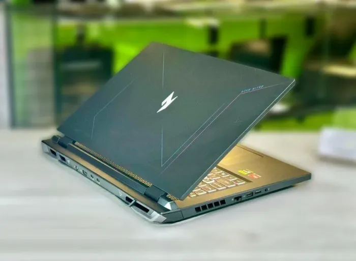 Ігровий ноутбук Acer Nitro 17 AN17-41 / 17.3" (2560x1440) IPS / AMD Ryzen 7 7840HS (8 (16) ядер по 3.8 - 5.1 GHz) / 16 GB DDR5 / 512 GB SSD M.2 / nVidia GeForce RTX 4060, 8 GB GDDR6, 128-bit / WebCam / Win 11 Home б/в - зображення 5