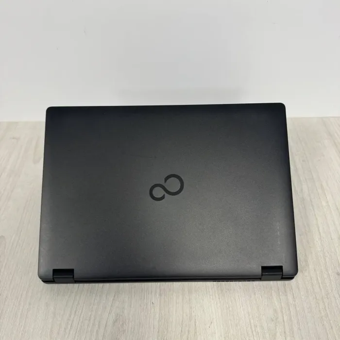 Ноутбук Fujitsu LifeBook E5411 / 14" (1920x1080) IPS / Intel Core i3-1115G4 (2 (4) ядра по 1.7 - 4.1 GHz) / 16 GB DDR4 / 256 GB SSD / Intel UHD Graphics / WebCam б/в - зображення 8