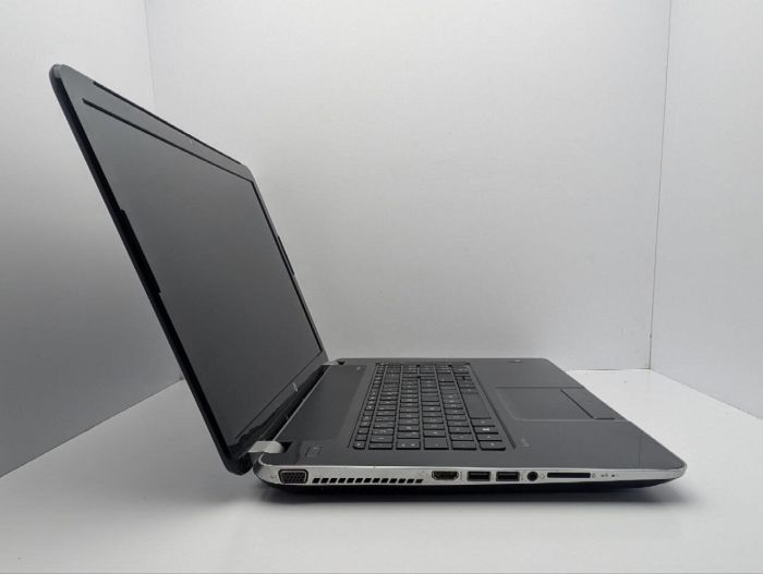 Ноутбук HP Pavillion 17-E / 17.3" (1600x900) TN / AMD A10-5750M (4 ядра по 3.5 GHz) / 8 GB DDR3 / 500 GB HDD / AMD Radeon HD 8670M, 1 GB GDDR3, 64-bit / WebCam / DVD-ROM б/в - зображення 4
