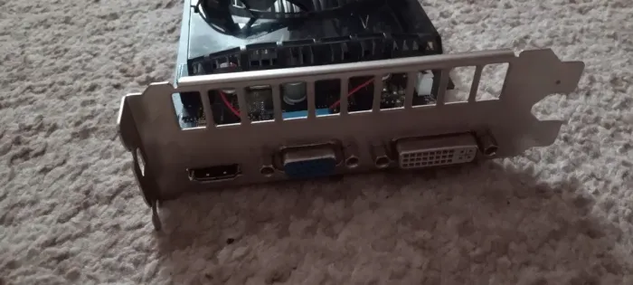 Дискретна відеокарта nVidia GeForce GT 630, 2 GB DDR3, 128-bit / 1x HDMI, 1x DVI, 1x VGA б/в - зображення 4