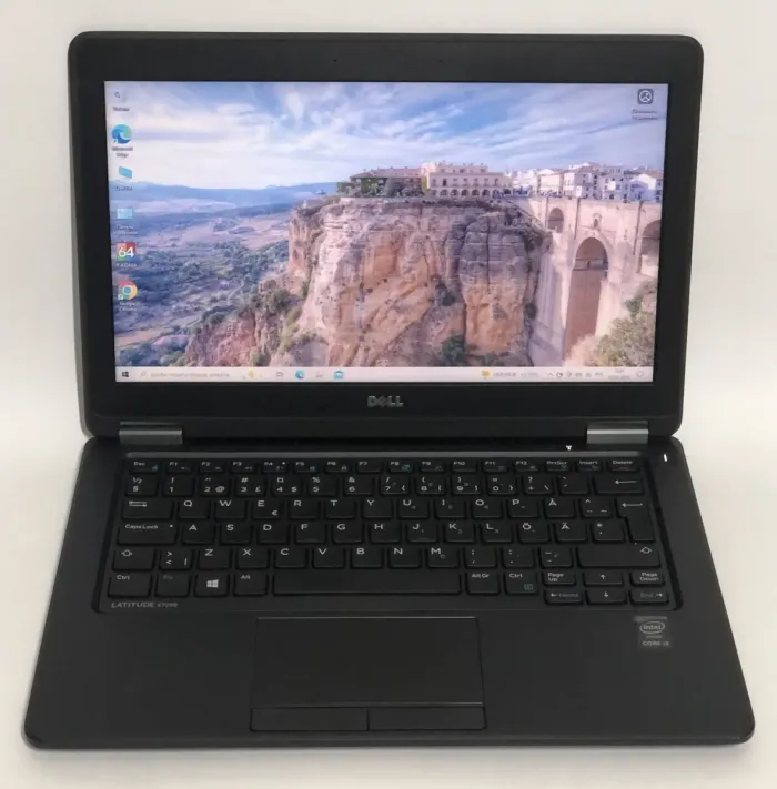 Нетбук Б-клас Dell Latitude / 12.5" TN / Core i3-5010U (2(4) ядра по 2.1GHz) / 4GB DDR3 / 128GB SSD / WebCam / HD Graphics 5500 / HDMI б/в - зображення 4