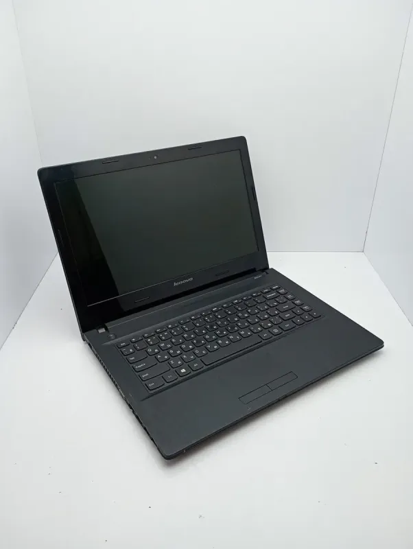 Ноутбук Lenovo G40-30 / 14" (1366x768) TN / Intel Celeron N2840 (2 ядра по 2.16 - 2.58 GHz) / 4 GB DDR3 / 120 GB SSD / Intel HD Graphics / WebCam б/в - зображення 3