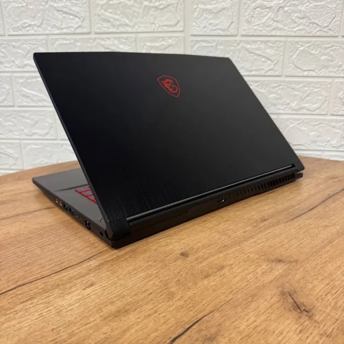 Ігровий ноутбук MSI Thin GF63 12VF / 15.6" (1920x1080) IPS / Intel Core i7-12650H (10 (16) ядер по 3.5 - 4.7 GHz) / 16 GB DDR4 / 512 GB SSD / nVidia GeForce RTX 4060, 8 GB GDDR6, 128-bit / WebCam б/в - зображення 6