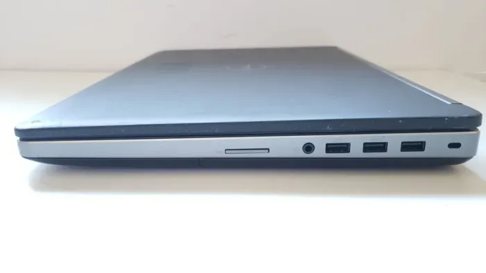 Мобільна робоча станція Dell Precision 7510 / 15.6" (1920x1080) IPS / Intel Core i7-6820HQ (4 (8) ядра по 2.7 - 3.6 GHz) / 16 GB DDR4 / 128 GB SSD M.2 + 750 GB HDD / nVidia Quadro M1000M, 2 GB GDDR5, 128-bit / WebCam б/в - зображення 5