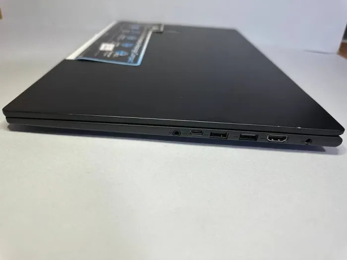 Ультрабук Asus Vivobook 17x k3704v / 17.3" (1920х1080) TN / Intel Core i9-13900H (14 (20) ядер по 4.1 - 5.4 GHz) / 16 GB DDR4 / 1000 GB SSD / Intel Iris Xe Graphics / WebCam б/в - зображення 5